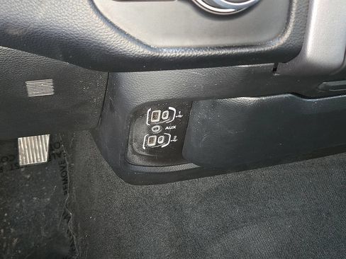 Used 2022 RAM 1500 Big Horn RWD image 29