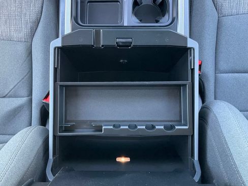 Used 2023 Ford F250 XLT AWD/4WD image 30