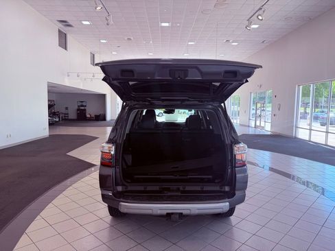 Used 2021 Toyota 4Runner TRD Off-Road Premium w/ Moonroof Package AWD/4WD image 13