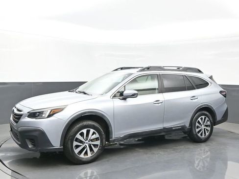 Used 2021 Subaru Outback Premium AWD/4WD image 2