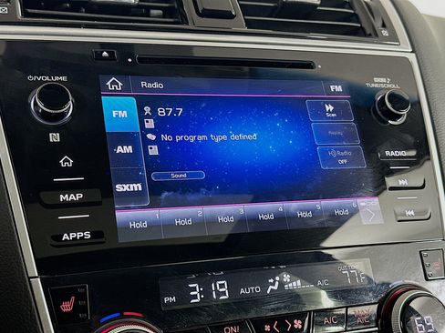 Used 2019 Subaru Outback 2.5i Limited AWD/4WD image 21