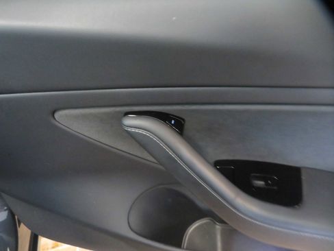Used 2019 Tesla Model 3 Performance AWD/4WD image 25