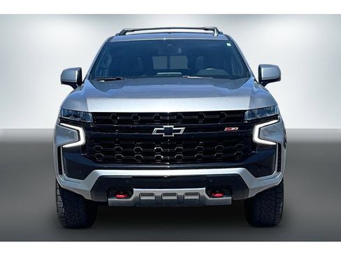 Used 2023 Chevrolet Tahoe Z71 w/ Luxury Package AWD/4WD image 2