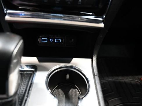 Used 2021 Jeep Grand Cherokee Laredo X image 19