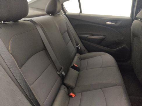 Used 2019 Chevrolet Cruze LS FWD image 19