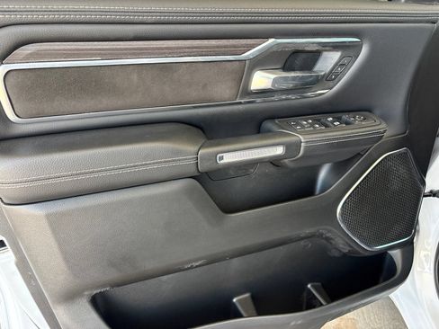 Used 2025 RAM 1500 Laramie AWD/4WD image 10