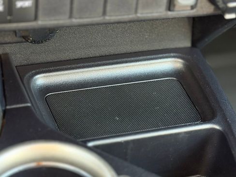 Used 2015 Toyota RAV4 XLE image 16