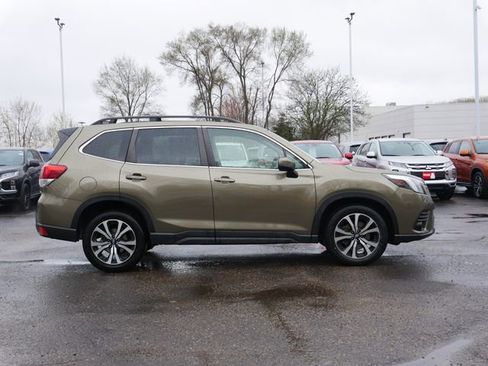 Used 2024 Subaru Forester Limited AWD/4WD image 32