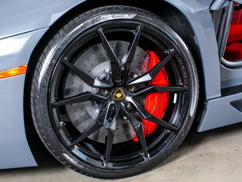 Used 2013 Lamborghini Aventador LP 700-4 image 20