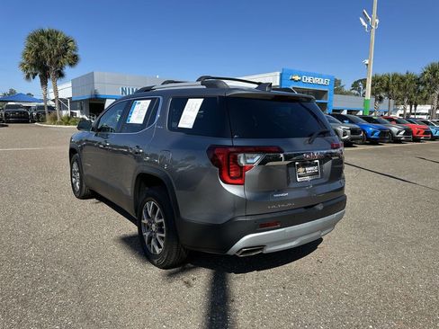 Used 2021 GMC Acadia SLT w/ Premium Package image 14