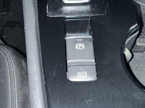 Used 2021 Nissan Rogue SV image 35