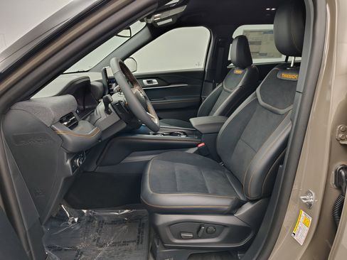 New 2026 Ford Explorer Tremor AWD/4WD image 17