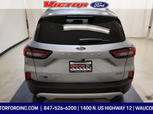Used 2023 Ford Escape Platinum w/ Premium Technology Package AWD/4WD image 3