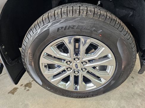 Used 2024 Ford F150 Lariat w/ Bed Utility Package image 9