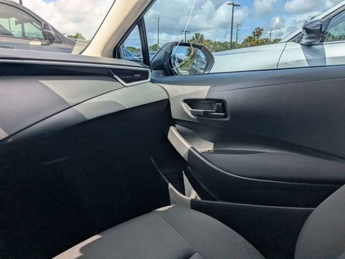 Used 2025 Toyota Corolla LE FWD image 13