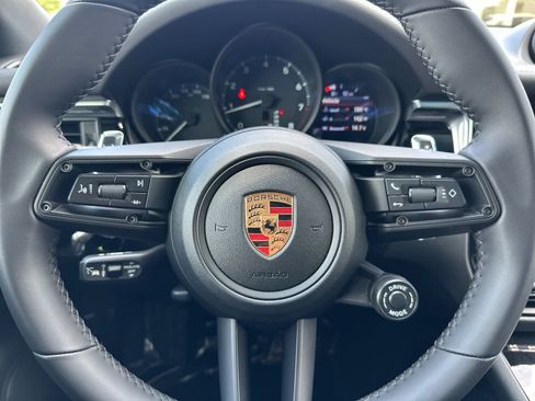 Certified 2026 Porsche Macan AWD/4WD image 26