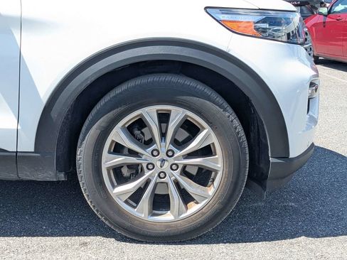 Used 2021 Ford Explorer Limited w/ Equipment Group 301A AWD/4WD image 10