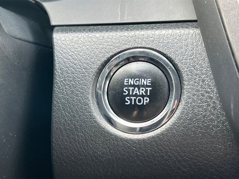 Used 2021 Toyota Camry SE w/ Convenience Package image 20