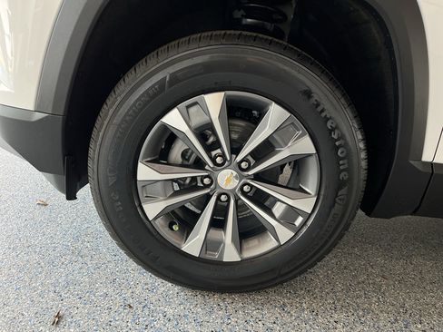 New 2026 Chevrolet Equinox LT FWD image 30