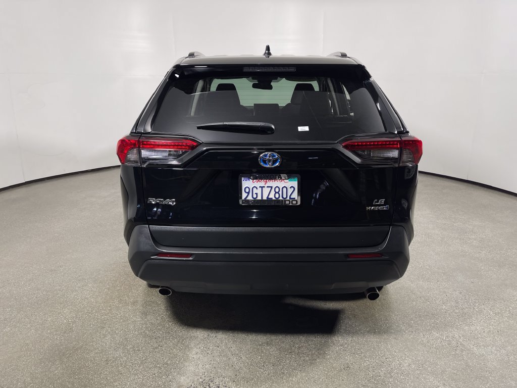 Certified 2023 Toyota RAV4 LE AWD/4WD image 4
