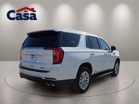 Used 2025 GMC Yukon Denali AWD/4WD image 3