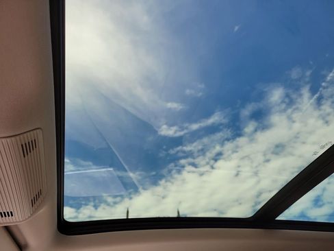 New 2026 Volkswagen Atlas SE image 24