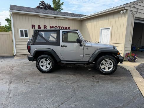 Used 2013 Jeep Wrangler Sport AWD/4WD image 2