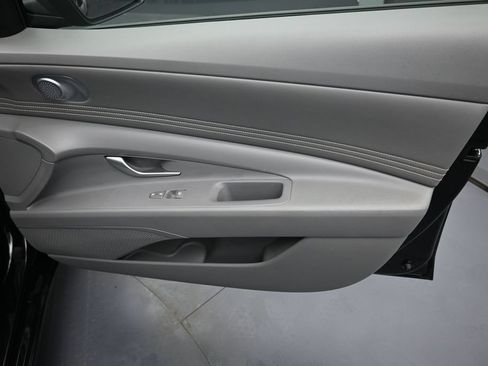 Used 2022 Hyundai Elantra SEL w/ Convenience Package FWD image 28