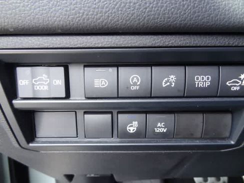Used 2022 Toyota Tundra Limited w/ TRD Off-Road Package AWD/4WD image 9