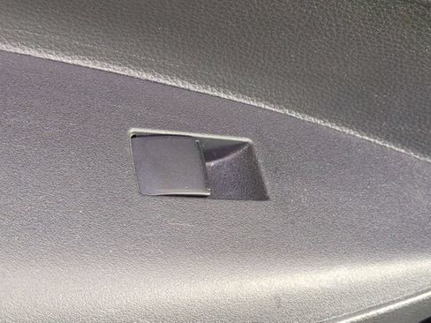 Used 2023 Toyota Corolla LE FWD image 29