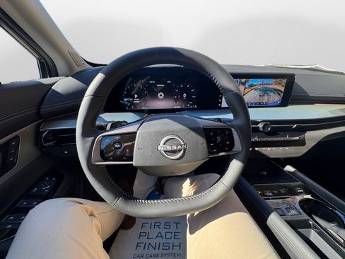 New 2025 Nissan Murano SL image 10