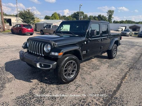 Used 2023 Jeep Gladiator Overland AWD/4WD image 2