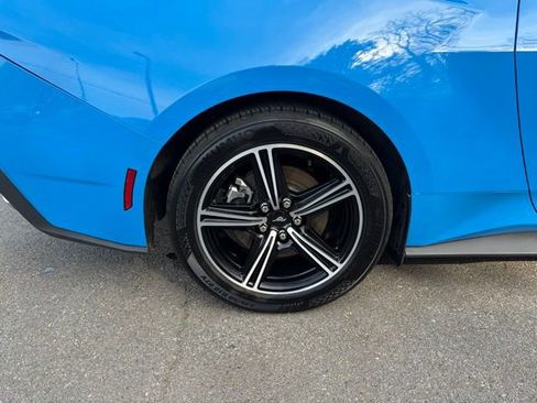 Used 2024 Ford Mustang Premium image 40