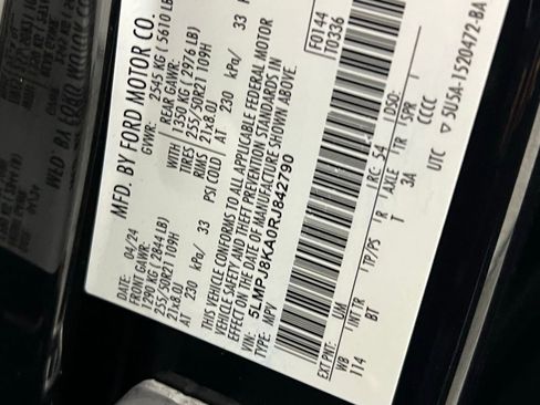 Used 2024 Lincoln Nautilus Reserve image 34