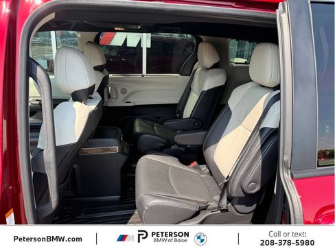 Used 2026 Toyota Sienna Platinum AWD/4WD image 16