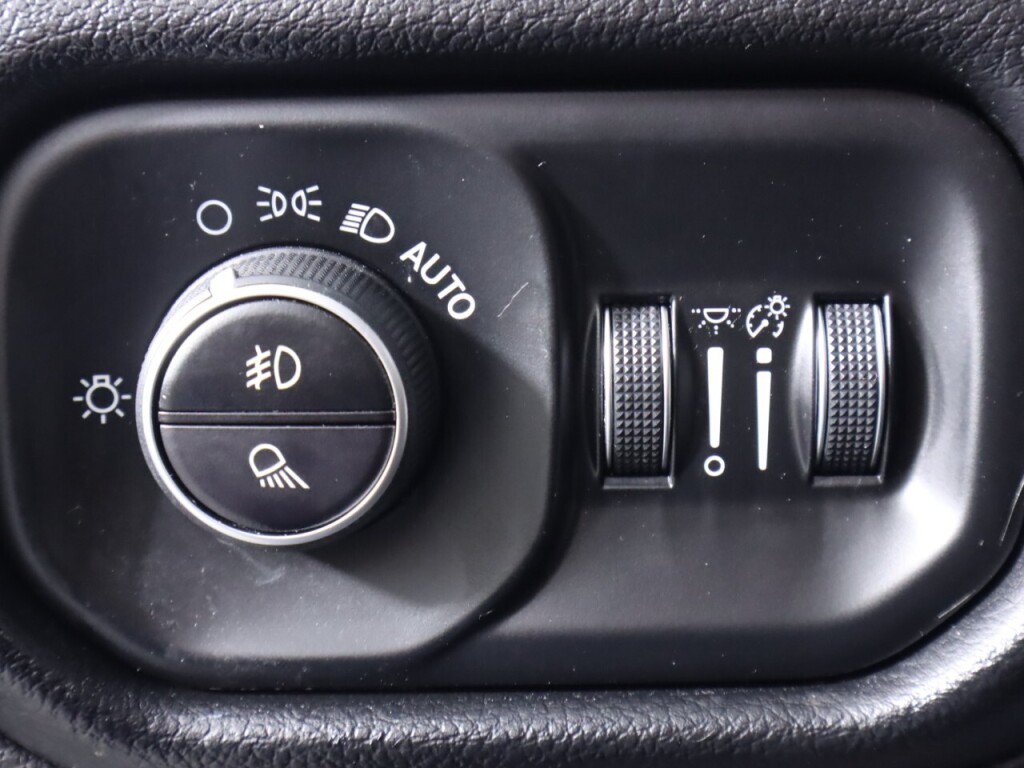 Used 2019 RAM 1500 Big Horn AWD/4WD image 10