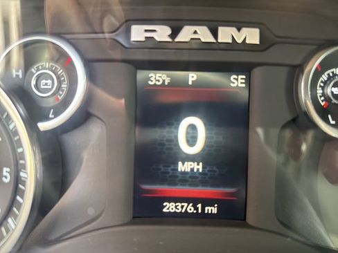 Certified 2024 RAM 2500 Big Horn w/ Night Edition AWD/4WD image 13