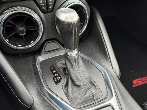 Used 2020 Chevrolet Camaro SS image 20