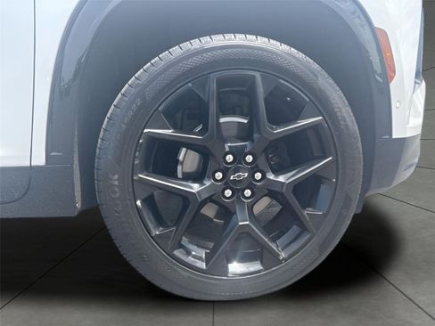 Certified 2025 Chevrolet Traverse RS w/ LPO, Floor Liner Package AWD/4WD image 10