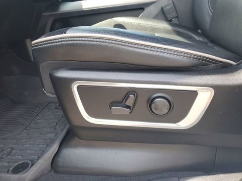 Used 2025 RAM 1500 Laramie w/ Bed Utility Group AWD/4WD image 16