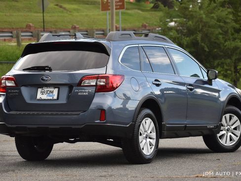 Used 2017 Subaru Outback 2.5i Premium AWD/4WD image 5