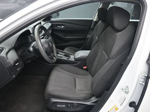 Used 2024 Honda Accord EX image 18