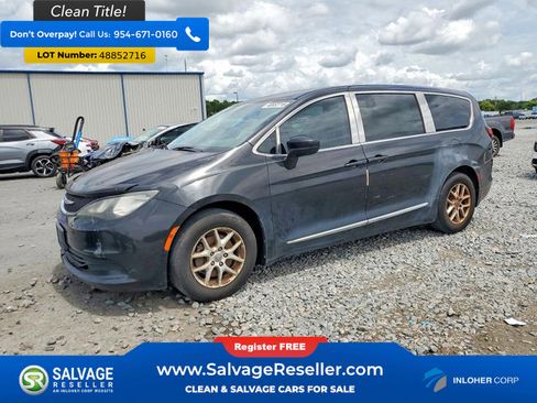 Used 2017 Chrysler Pacifica LX FWD image 1