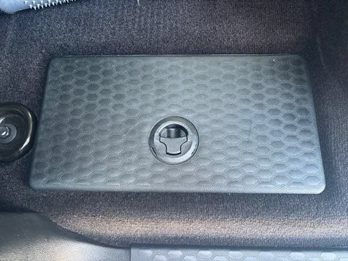 Used 2017 RAM 1500 Lone Star RWD image 19