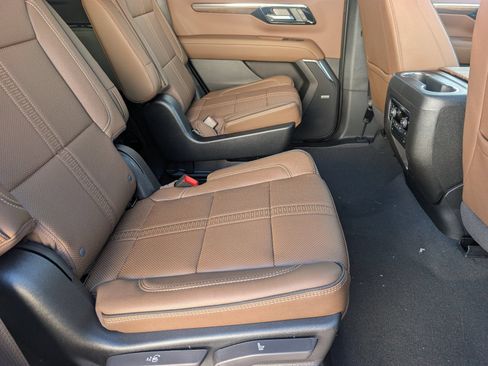 New 2026 Chevrolet Tahoe High Country RWD image 14