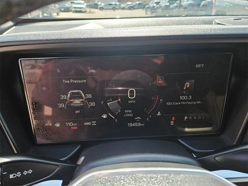 Used 2025 GMC Terrain Elevation image 19