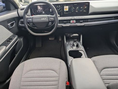 Used 2025 Kia K4 EX image 19
