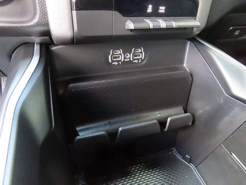 Used 2022 RAM 1500 Big Horn AWD/4WD image 7