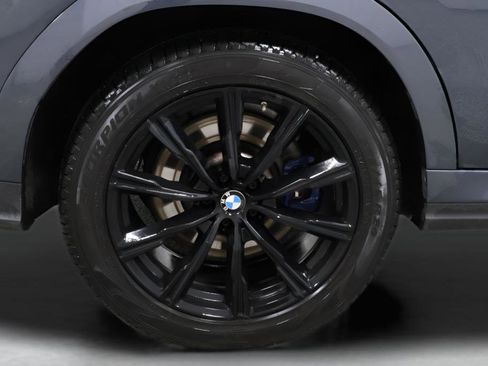 Used 2021 BMW X6 M50i w/ Premium Package AWD/4WD image 6