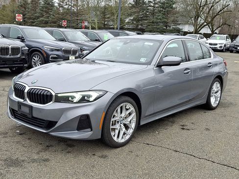 Used 2025 BMW 330i xDrive 330i xDrive w/ Premium Package image 3